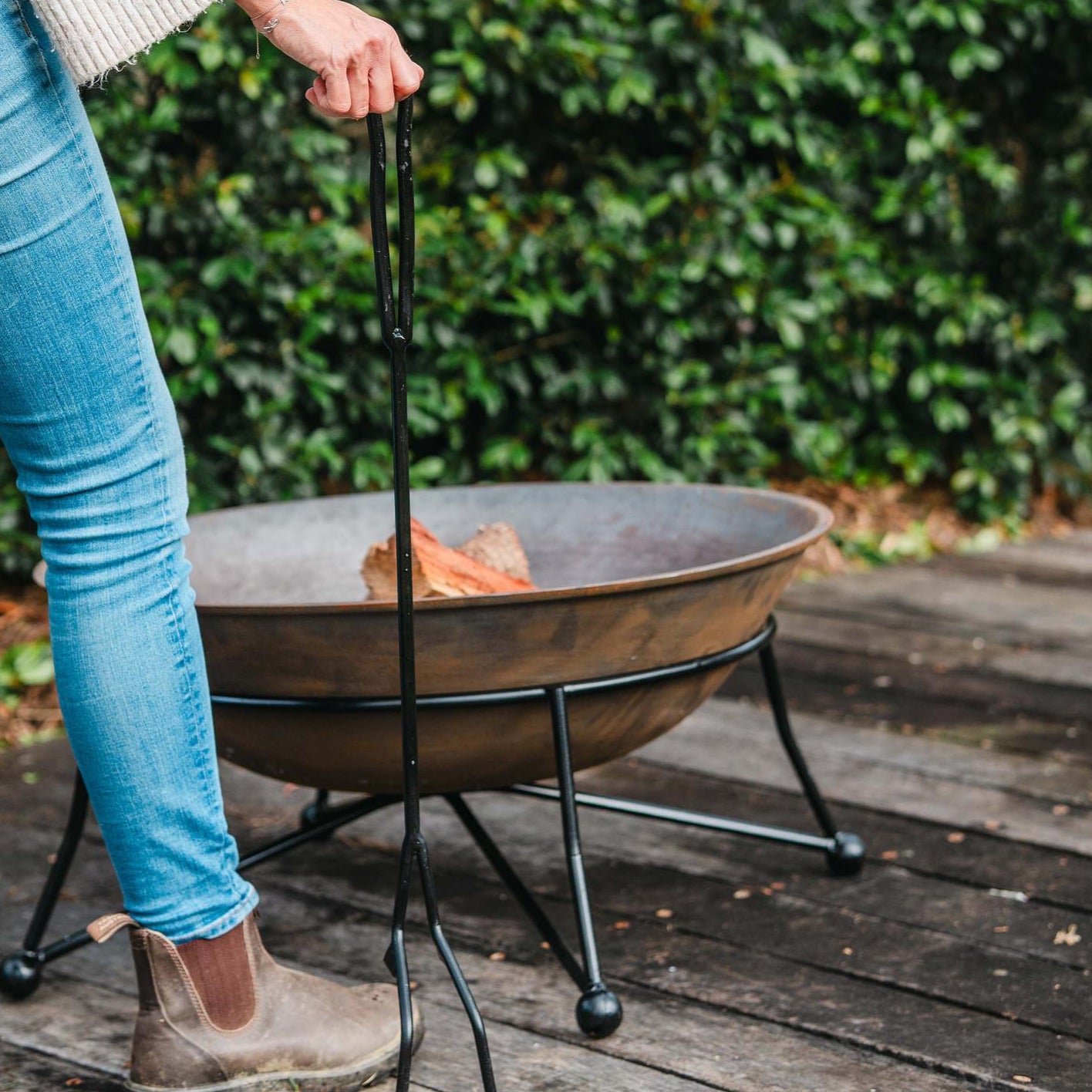 Art Deco Fire Pit and Stand 750