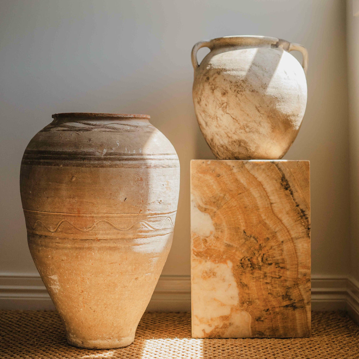 Natural onyx stone pedestal cube