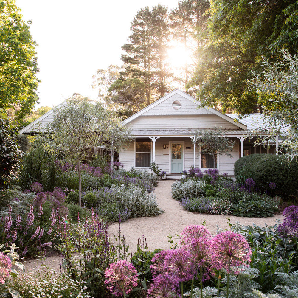 Join Tim Pilgrim and Michael McCoy for an inspiring Makers & Creatives Dinner at Brookfield Gardens. Enjoy garden design conversation, bubbles on arrival and a seasonal two-course dinner by Wild Canary.