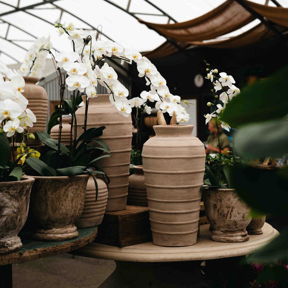 Antique Terra Saint-Etienne Urn Pots - Antique Terra Brookfield Gardens