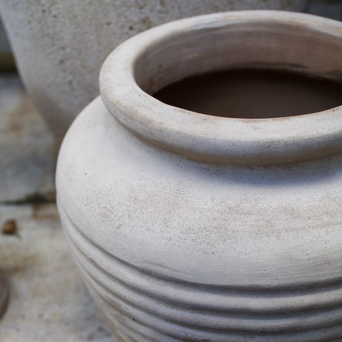 Antique Terra Saint-Marlo Urn Pots - Antique Terra Brookfield Gardens