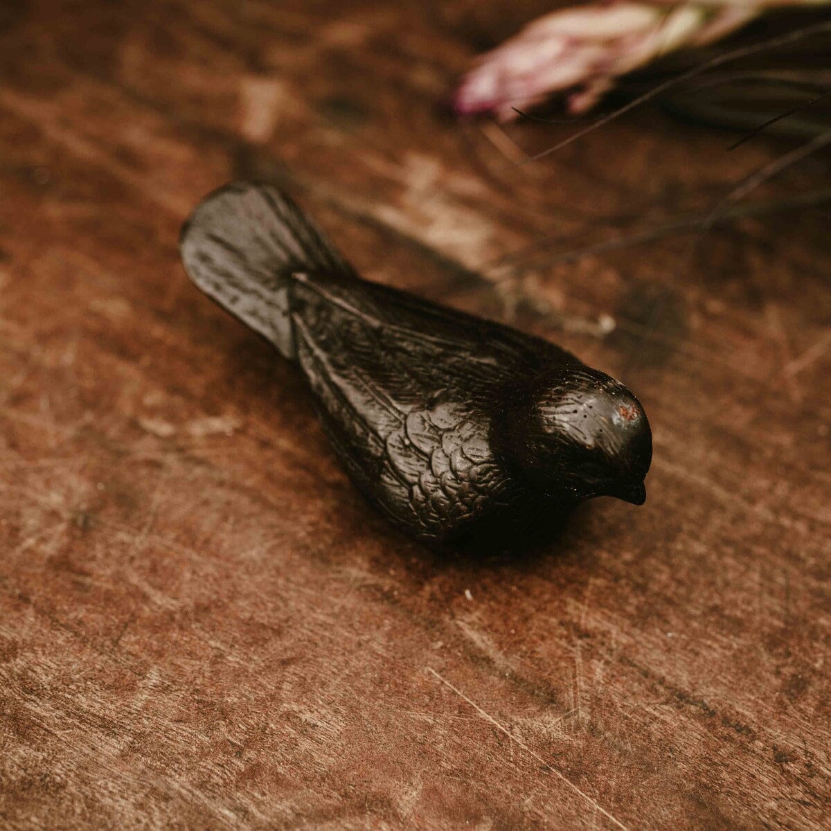 Brass Dove Tail Straight Gift - Ornaments Brookfield Gardens Black