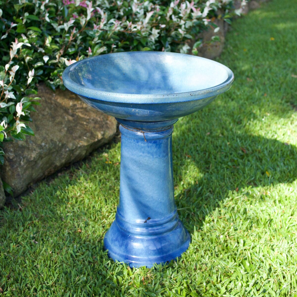 Classic Birdbath Statues / Water features / Bird Bath Brookfield Gardens