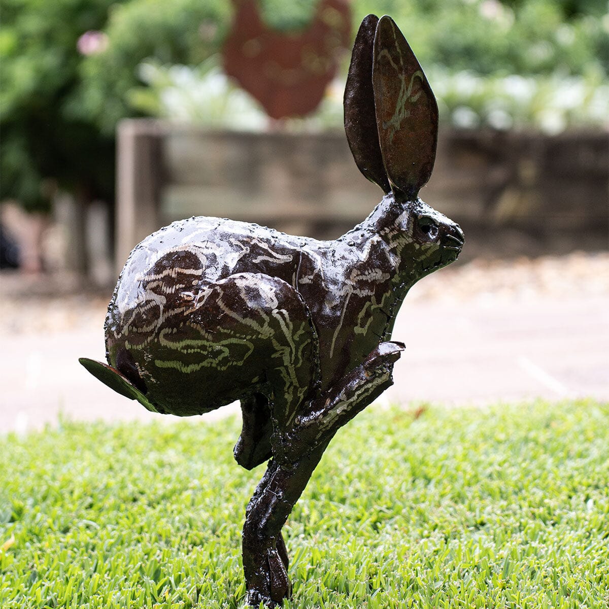 Hare Trio Garden Art Brookfield Gardens