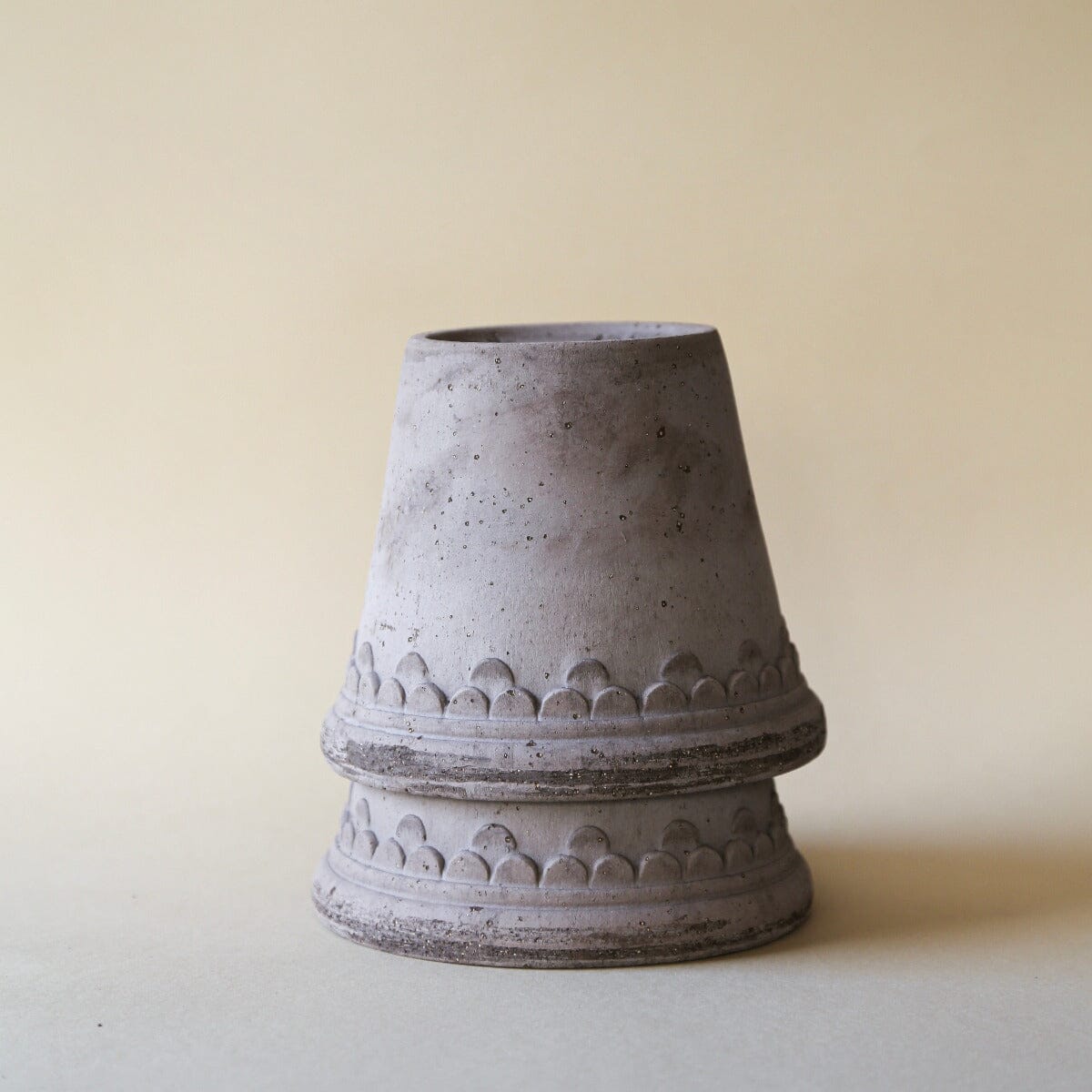Kobenhavner Grey inc saucer Pots - Berg Berg