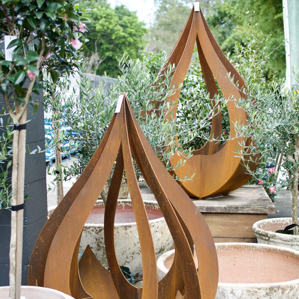 Med Bud Planter Garden Art Brookfield Gardens