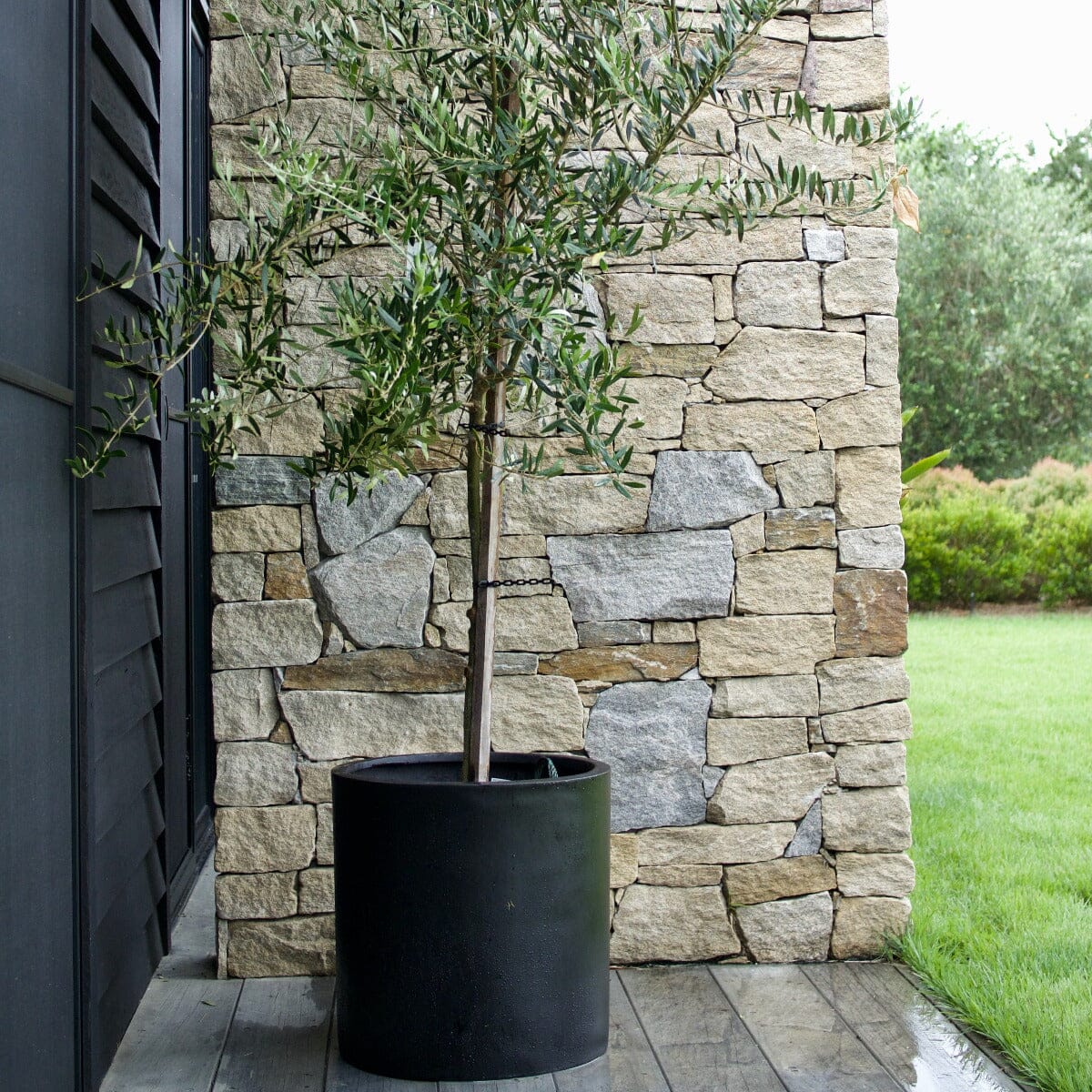 Sante Cylinder Pots - Light Weight Brookfield Gardens