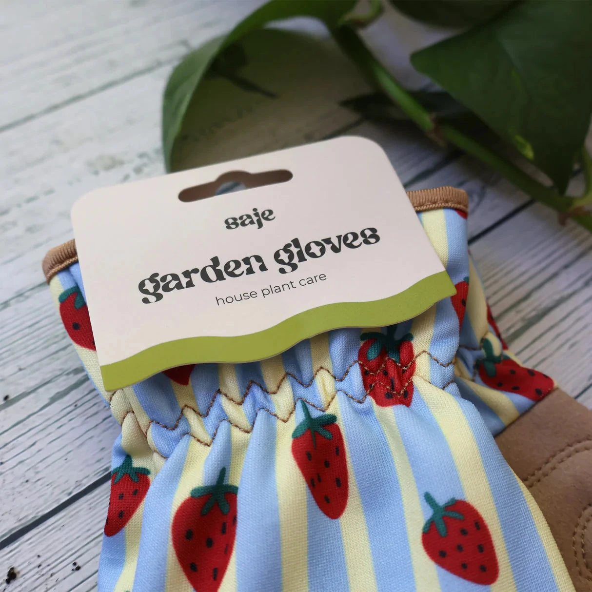 Strawberry Garden Glove Clothing Brookfield Gardens
