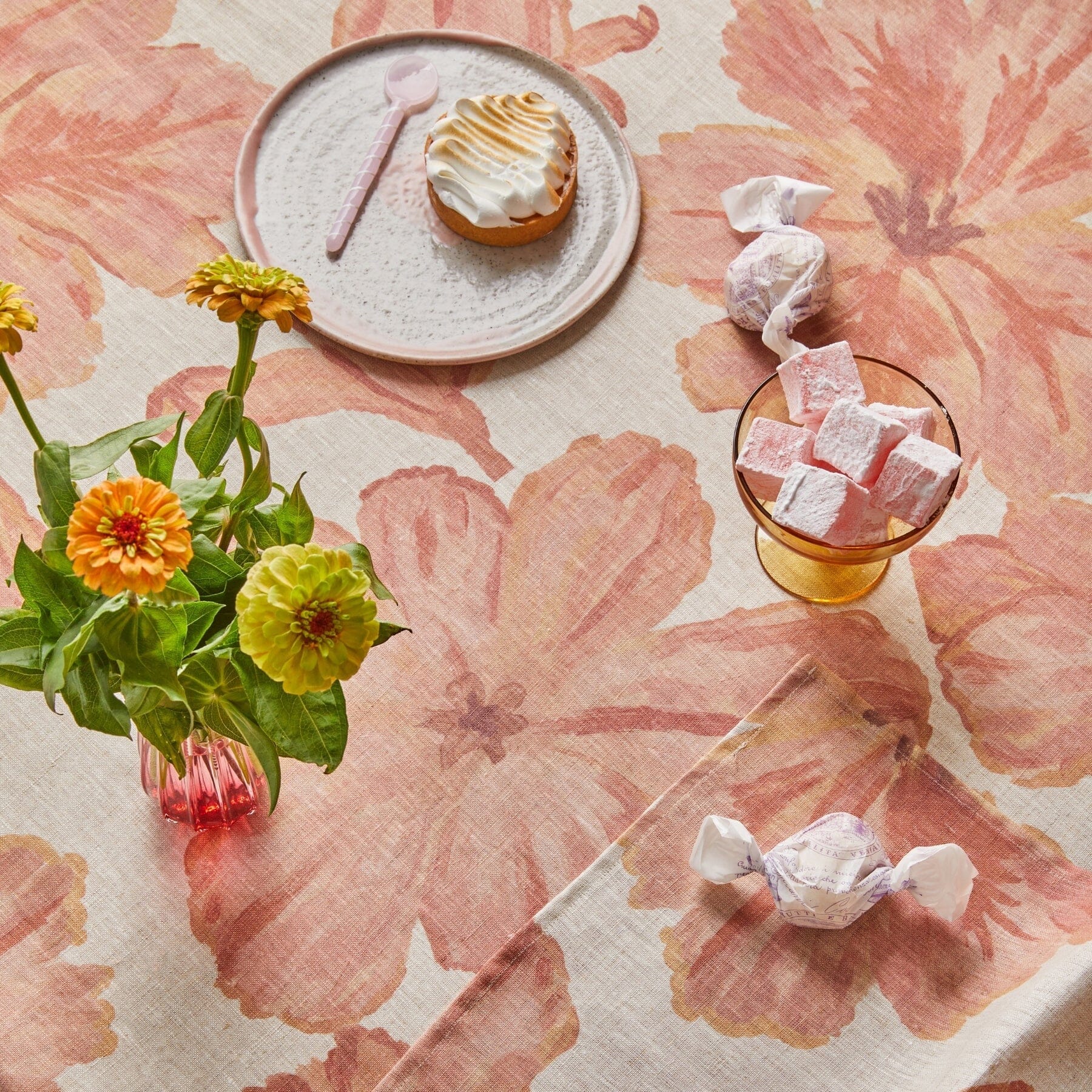 Tulip Pink Tablecloth M PL Napery Brookfield Gardens
