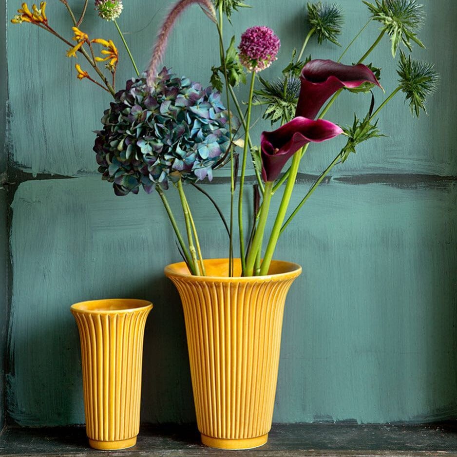 Daisy Amber Yellow Vase Florist - Vessels Berg