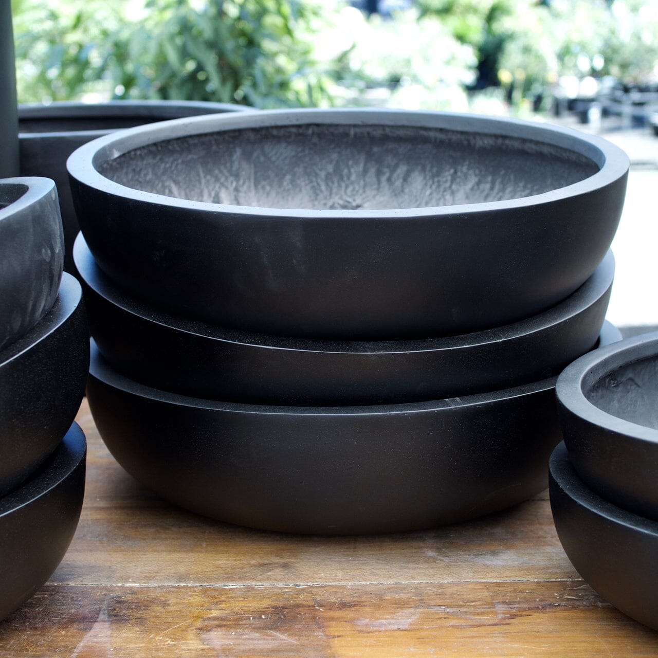 Sante Low Dish Pots - Light Weight Brookfield Gardens