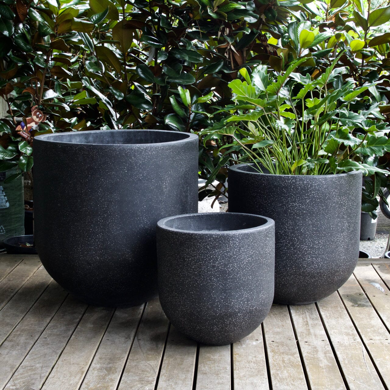 Terrazzo Bullet Pots - Terrazzo Brookfield Gardens 33x33cm Black