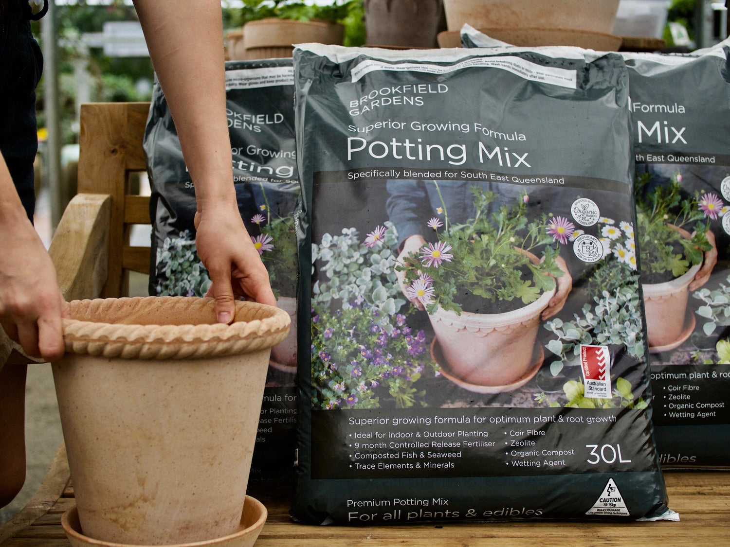 Selecting Pots and Potting Mix