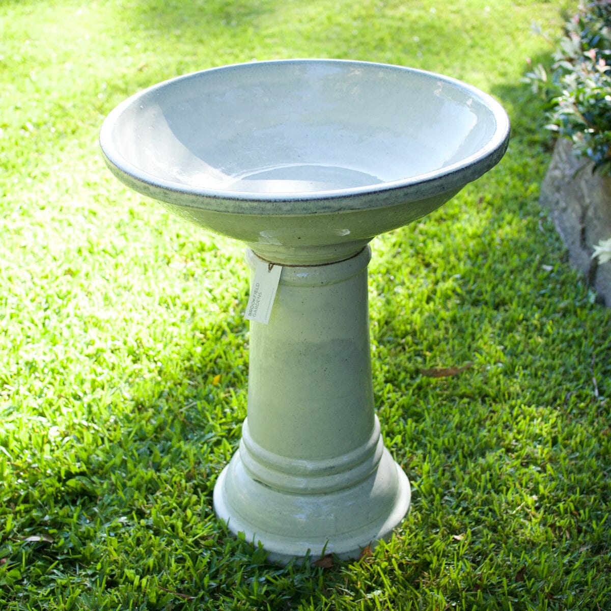 Classic bird bath