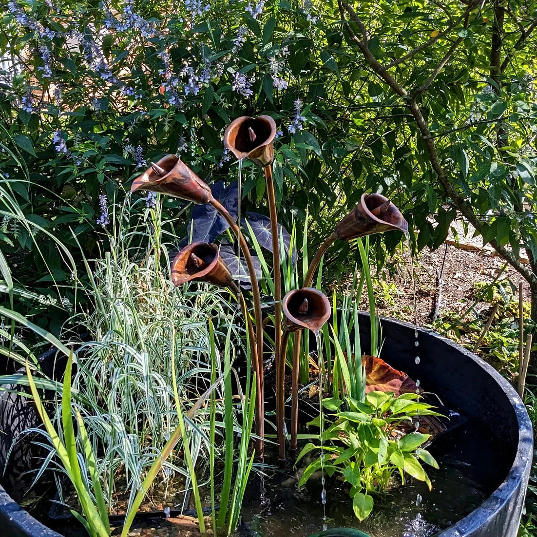 5 Flower Arum Lily Water Feature Statues / Water features / Bird Bath Brookfield Gardens 