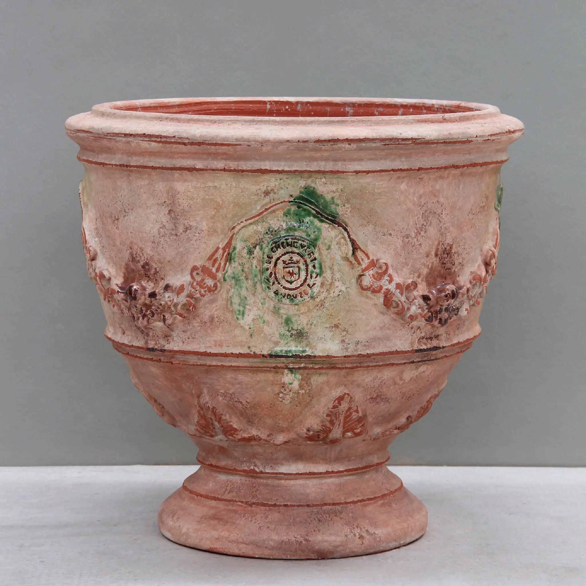 Versailles Traditional Coupe