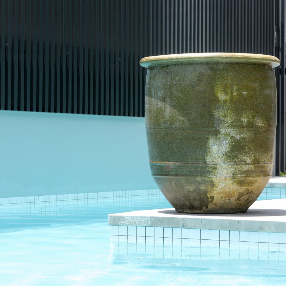 Limestone Pymble Pot 350L