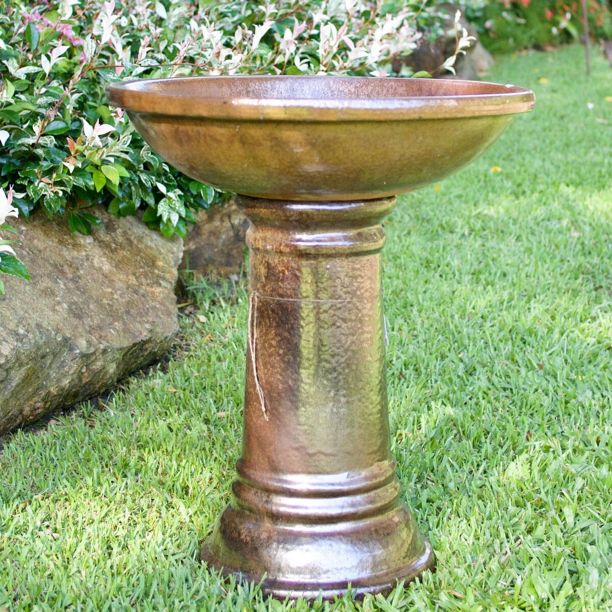 Classic Birdbath Statues / Water features / Bird Bath Brookfield Gardens 