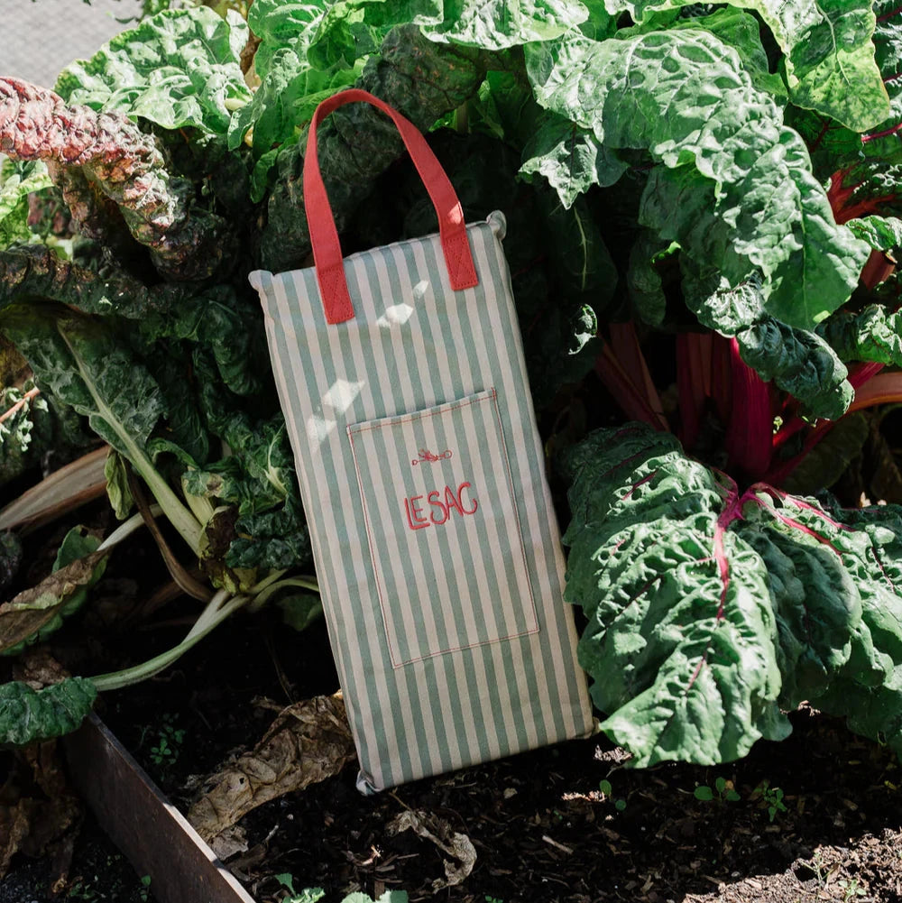 Le Sac Outback Gardens Kneeler Hard Ware Brookfield Gardens 