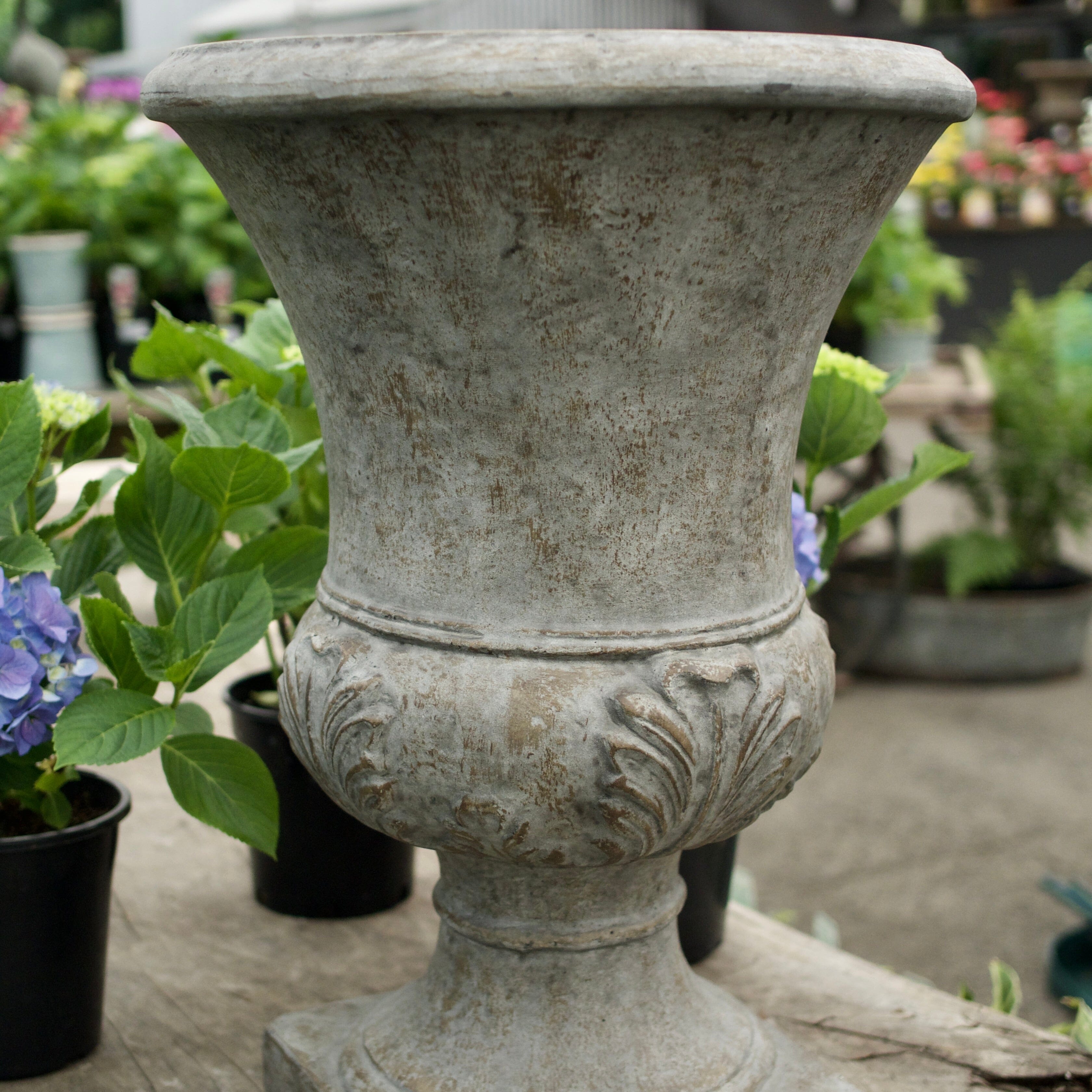 MetroLite Fleur Urn Pots - Light Weight Brookfield Gardens 