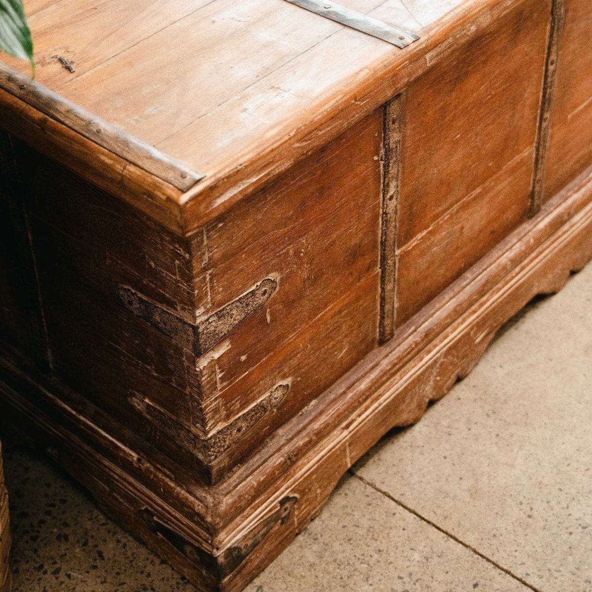 Vintage Indian Coffee Table BH - Furniture Brookfield Gardens 