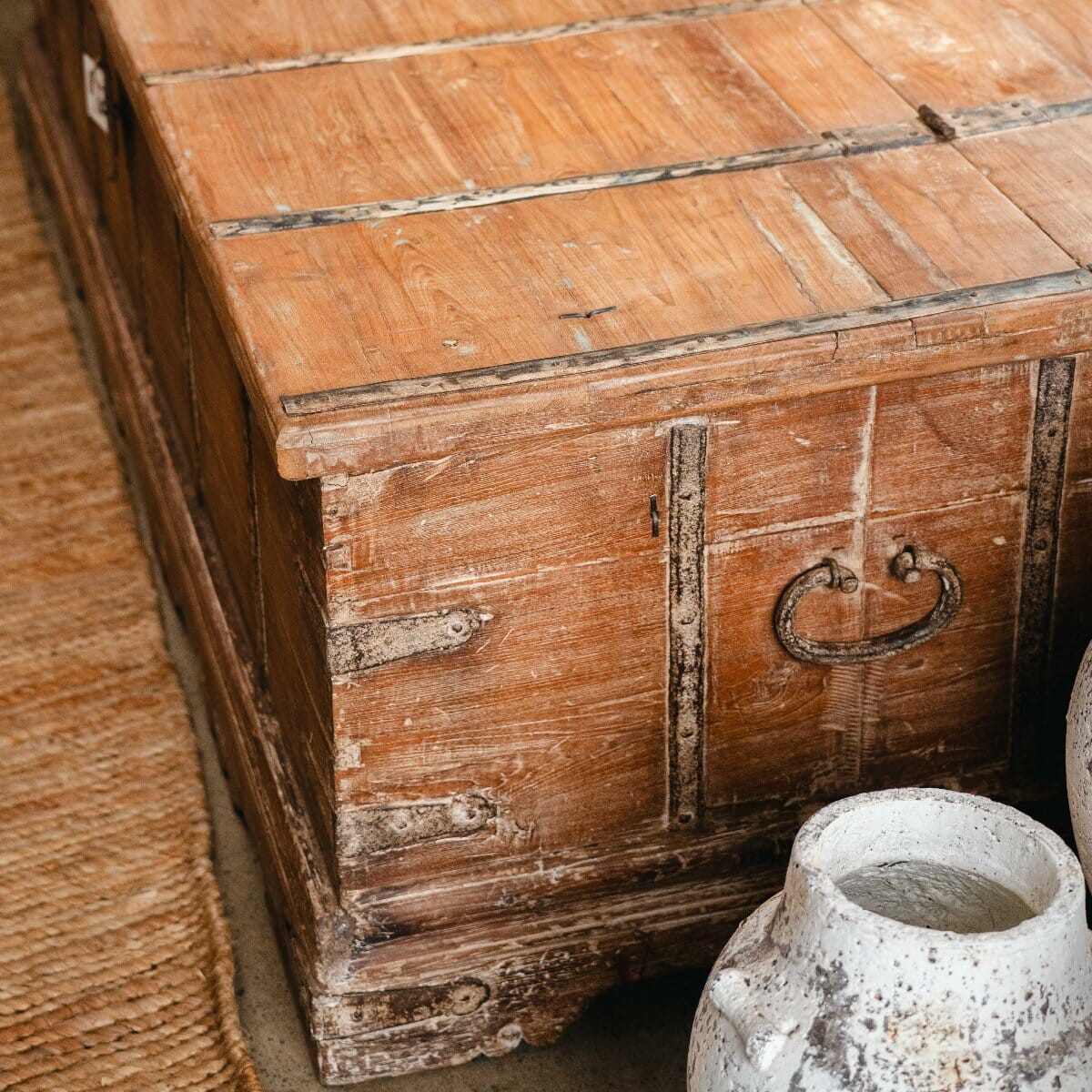 Vintage Indian Coffee Table BH - Furniture Brookfield Gardens 