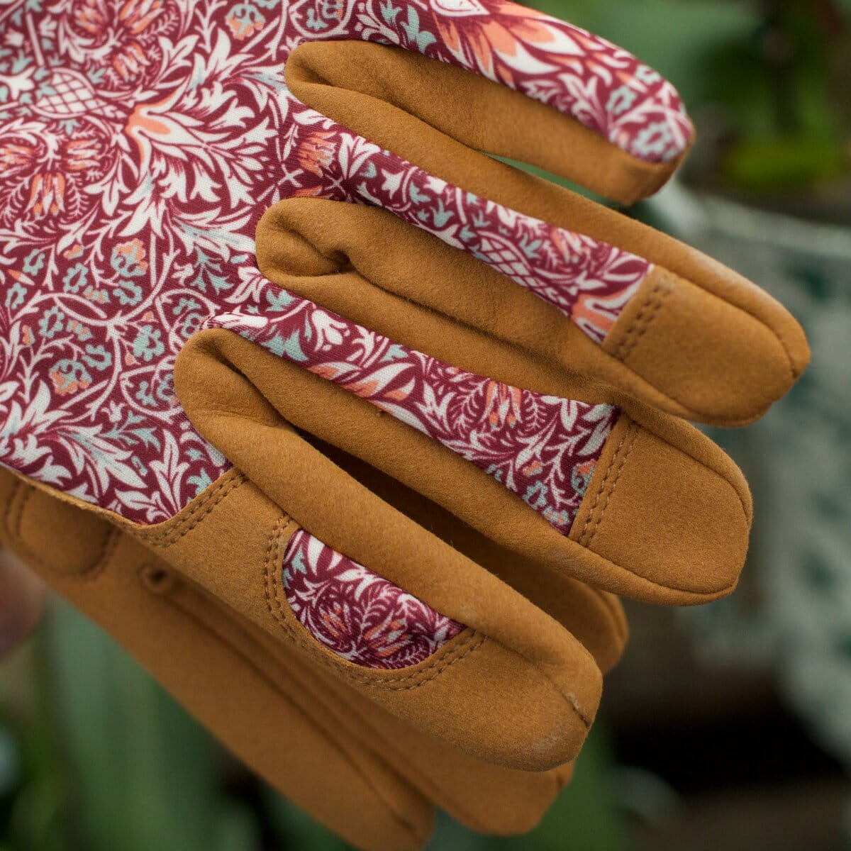 William Morris Glove - Snakeshead Clothing Brookfield Gardens 