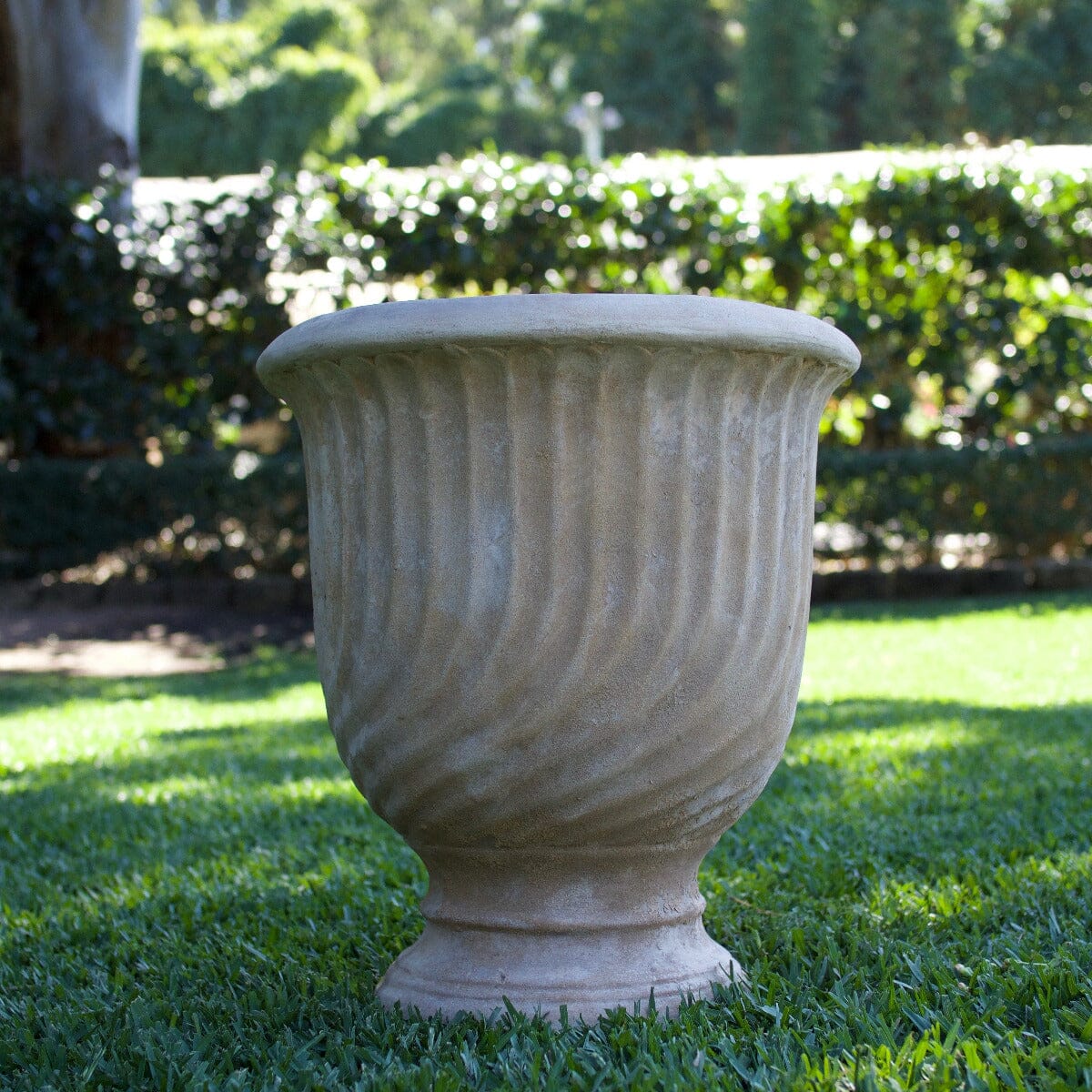 Antique Terra Classic Urn Pots - Antique Terra Brookfield Gardens 